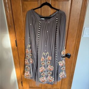 Sundance floral embroidered lined tulle maxi Skirt size M